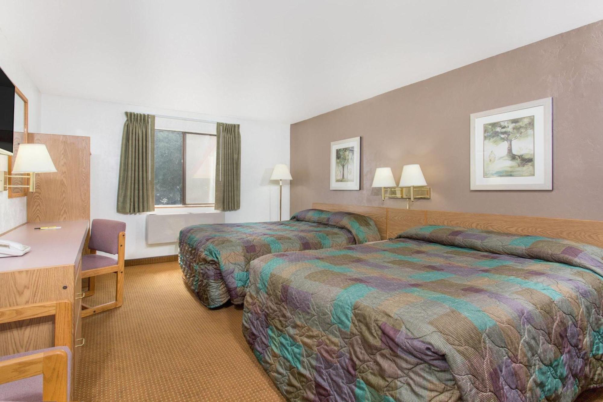 Super 8 By Wyndham Lacey Olympia Area Esterno foto
