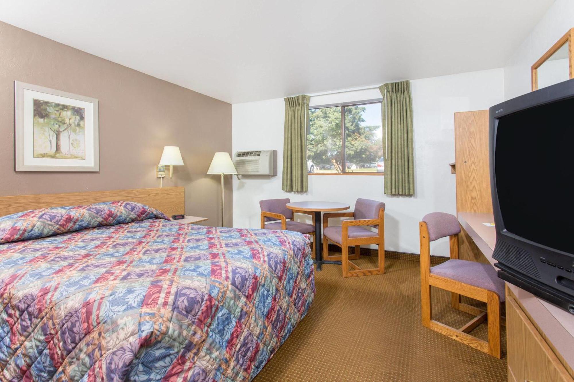 Super 8 By Wyndham Lacey Olympia Area Esterno foto
